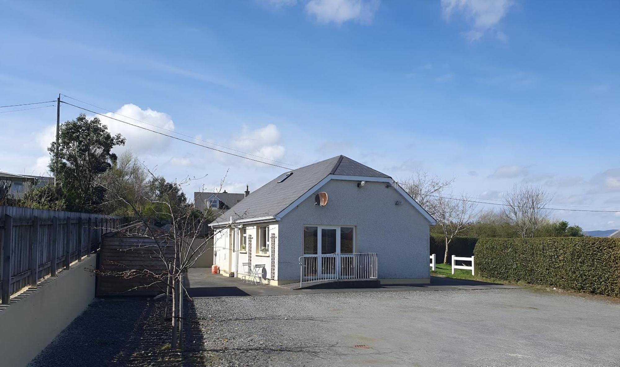 Quiet 2-Bedroom Buncrana Home Kültér fotó